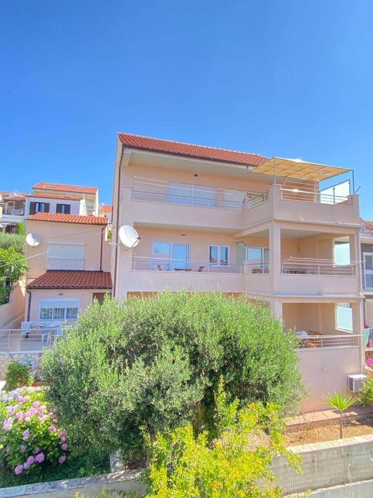 Apartments Kristina Hvar Town Exteriör bild